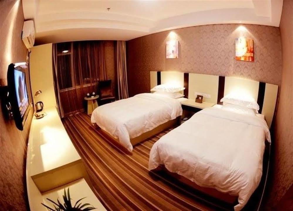 Ronghe Holiday Hotel Shiyan  Extérieur photo