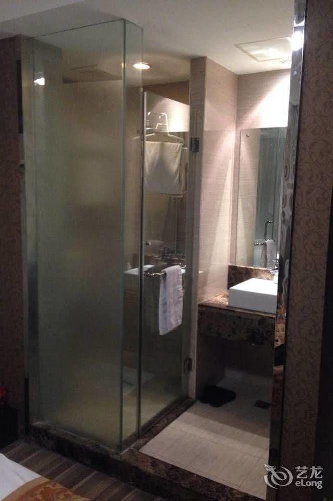Ronghe Holiday Hotel Shiyan  Extérieur photo